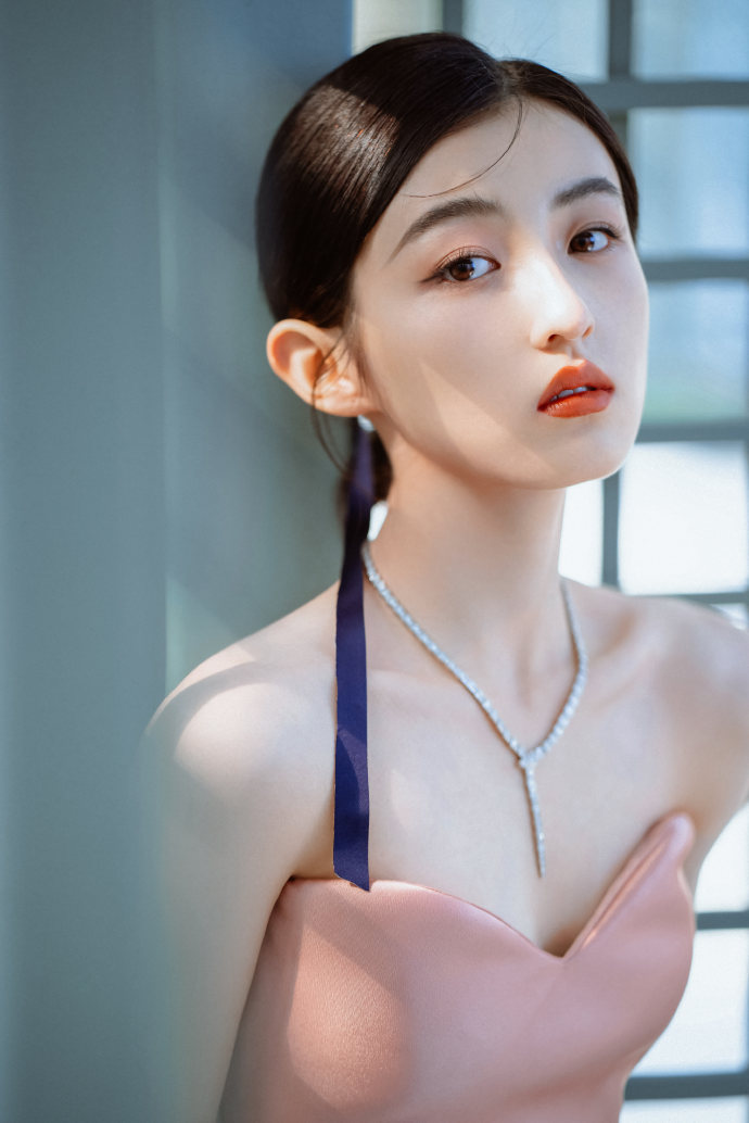 热辣滚烫 封面