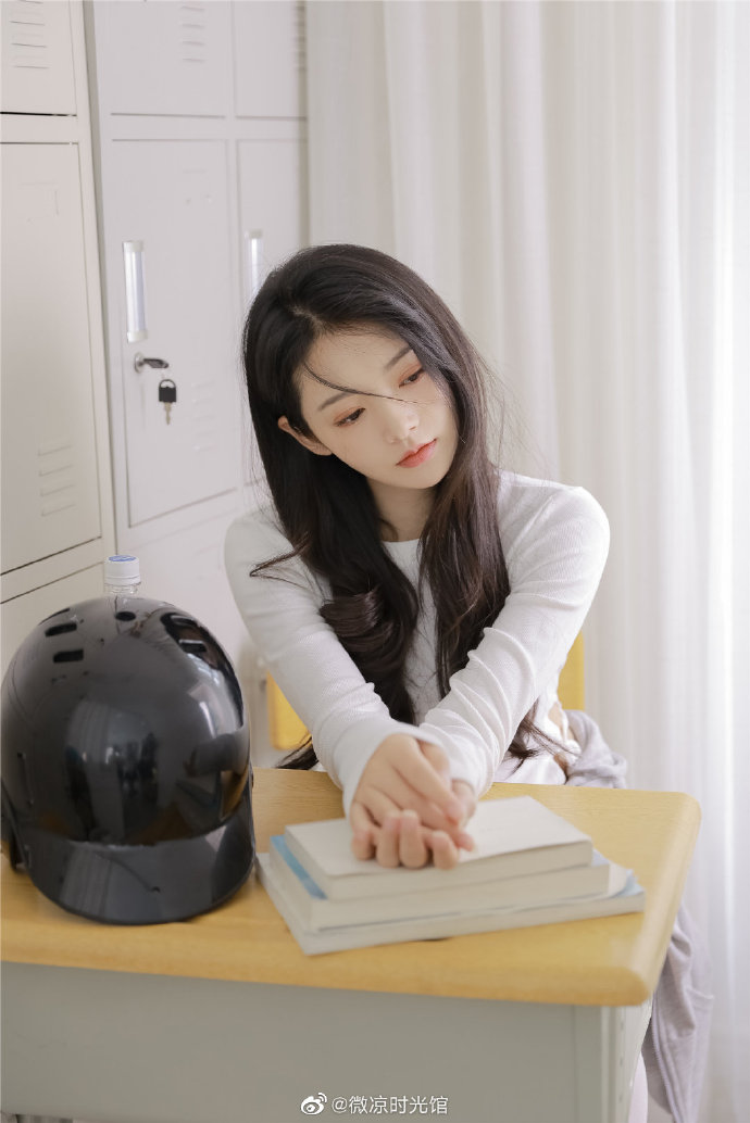 闪电侠 封面